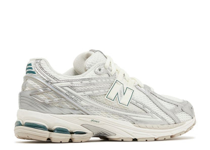 New Balance 1906 Silver Metallic Cream